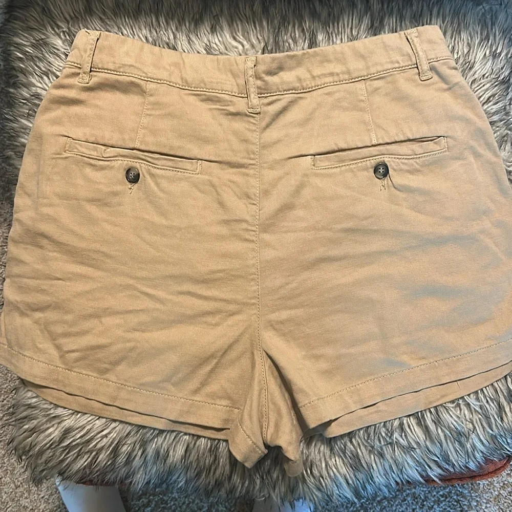 Free People Billie Chino shorts size 12